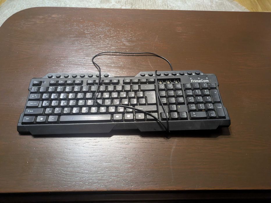 Продам клавиатуру