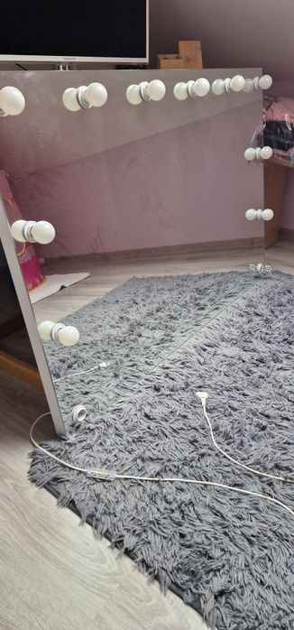 Lustro 120x80 Do makijażu,makeup
Ilość opraw żarówek: 12
Długość pr