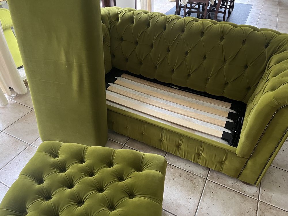 Komplet Sofa Rozkładana Chesterfield + podnózek