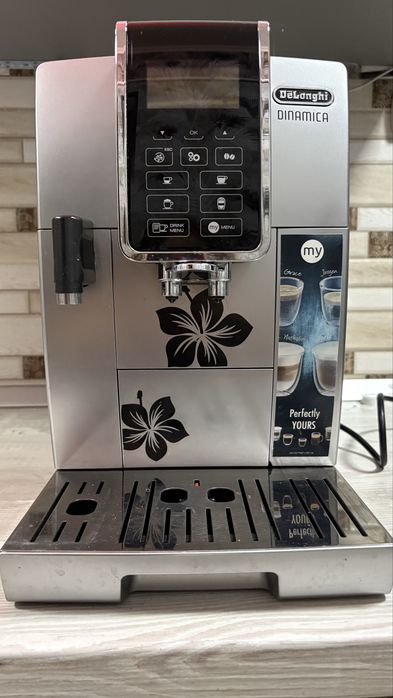DeLonghi Dinamica — автоматична кавомашина, в хорошому стані