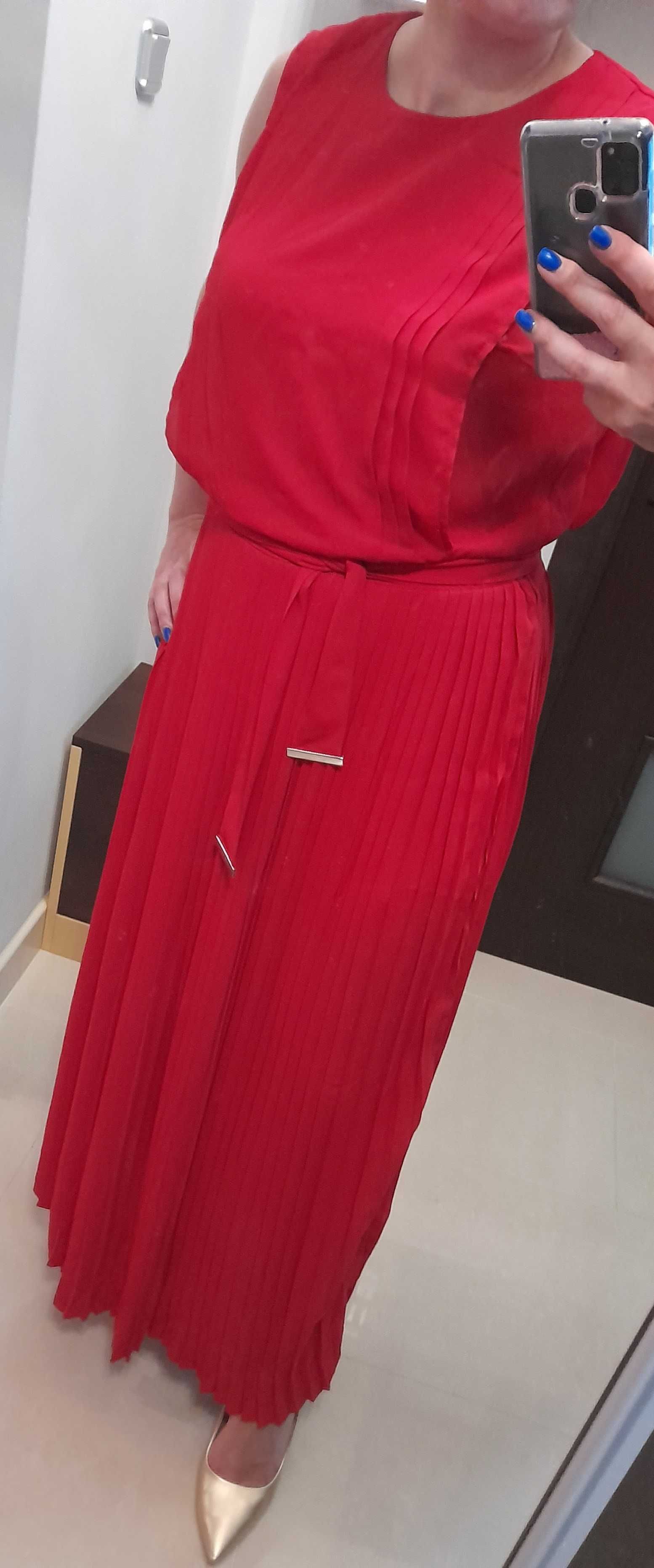 Czerwona długa sukienka plisowana Top Secret rozmiar 40