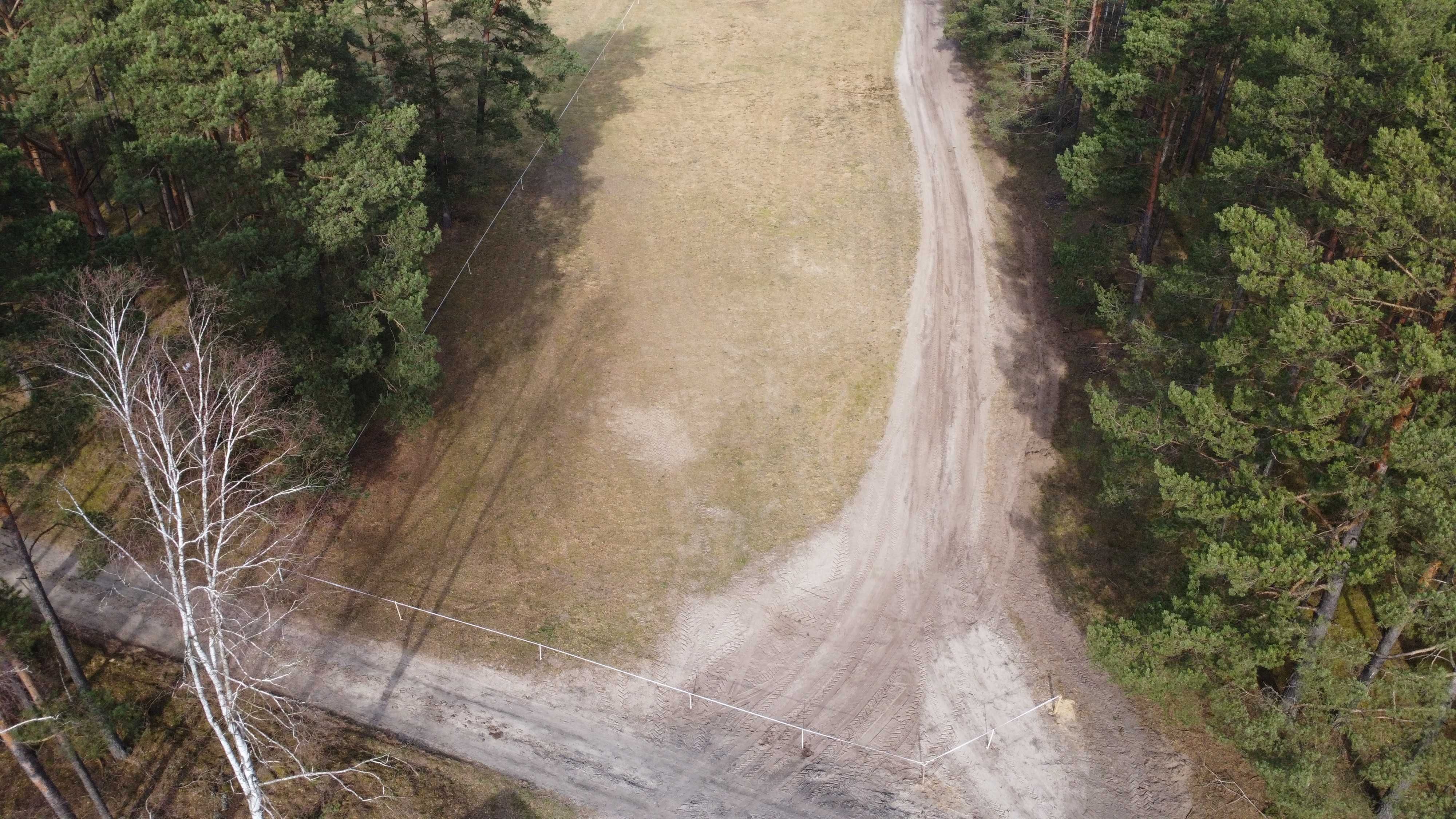 Piękna działka w okolicy Czerska (KWIEKI) na sprzedaż