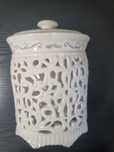 Piękny ceramiczny pojemnik