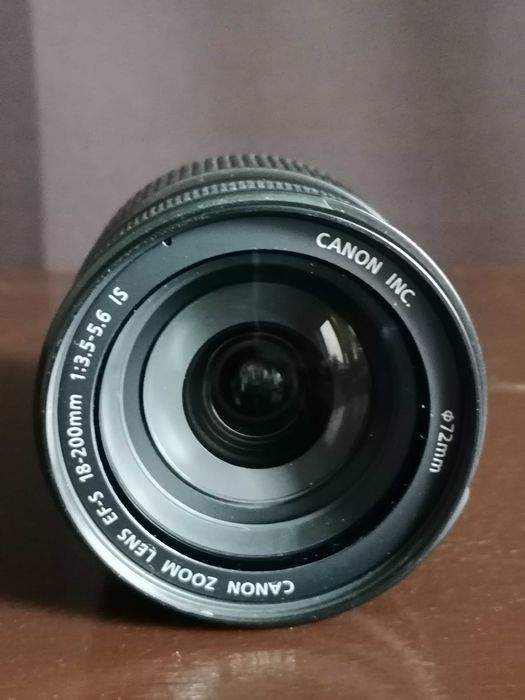 Продається обєктив Canon ef-s 18-200 mm з табілізатором