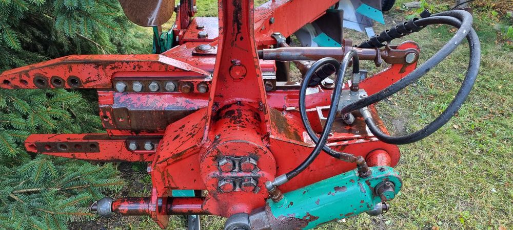 Pług 4 skibowy obrotowy kverneland LD 100