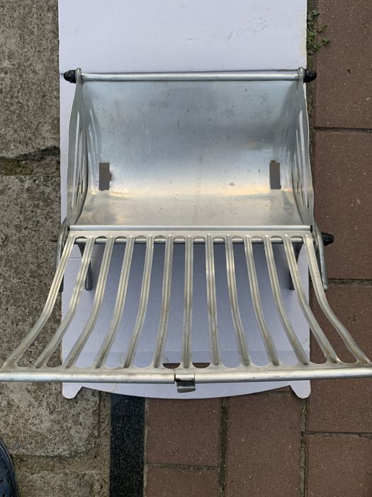 Алюміневий каркас для обігрівача.