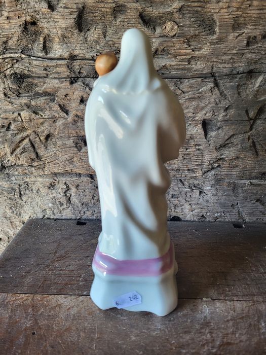 Porcelanowa Maryja Matka Boska