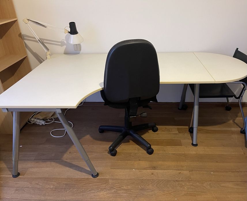 Mesa Ikea grande como Nova