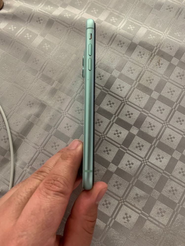 IPhone 11 64gb em ótimo estado