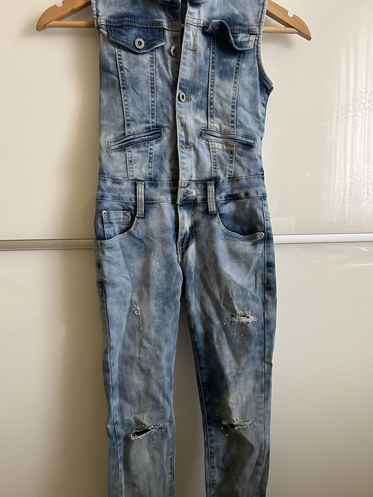 Kombinezon jeansowy rozmiar 128