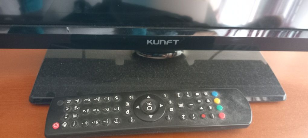 TV KUNFT 24 preta