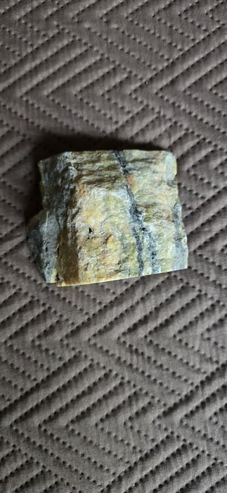 Pedra Bumblebee bruto