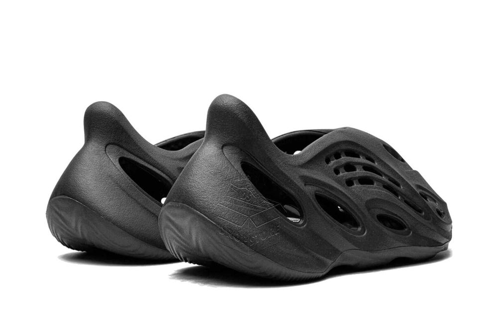 Adidas YEEZY FOAM RUNNER Onyx / HP8739