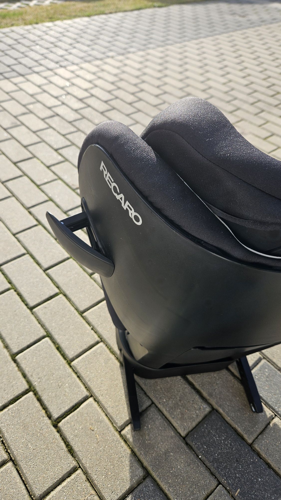 Fotelik Recaro Optiafix Hero