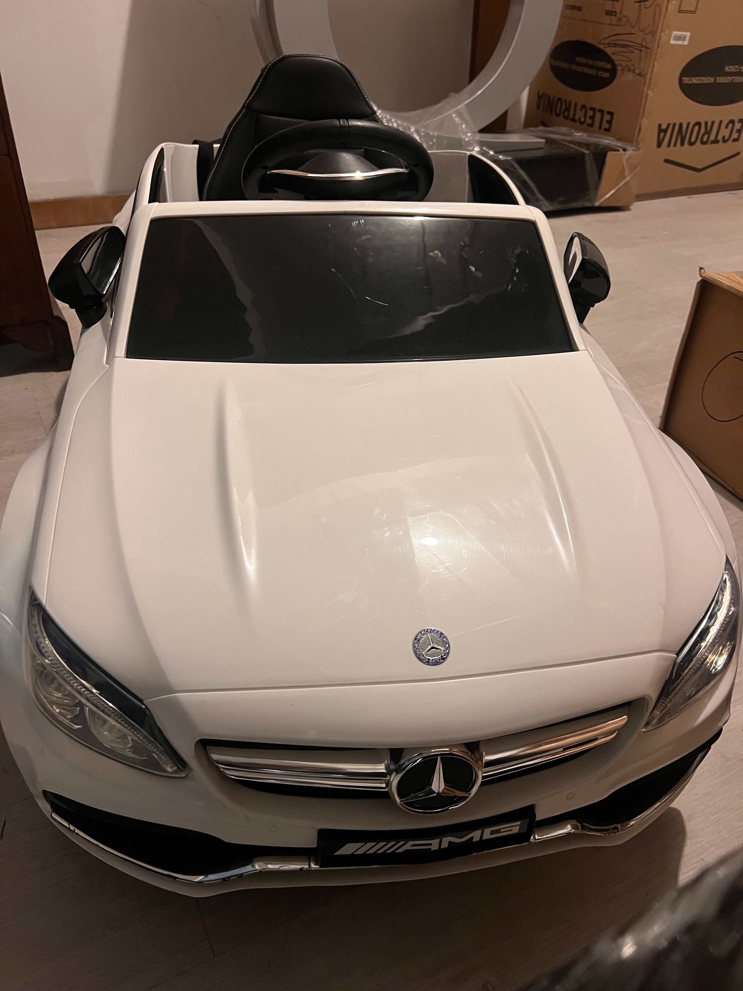 Carrinho Mercedes C AMG_criança