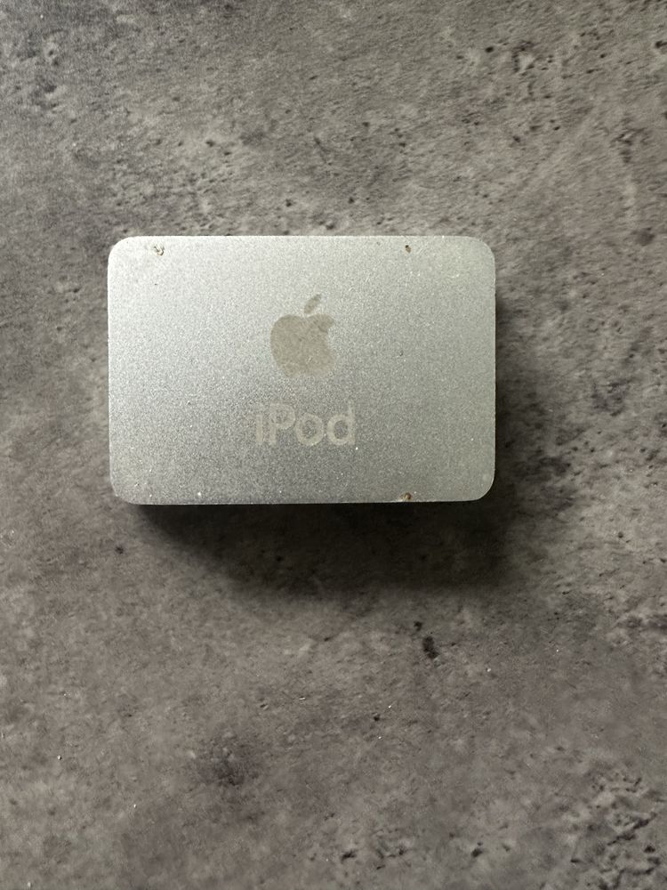 MP3 Apple iPod Shuffle srebrny 1 GB A1204