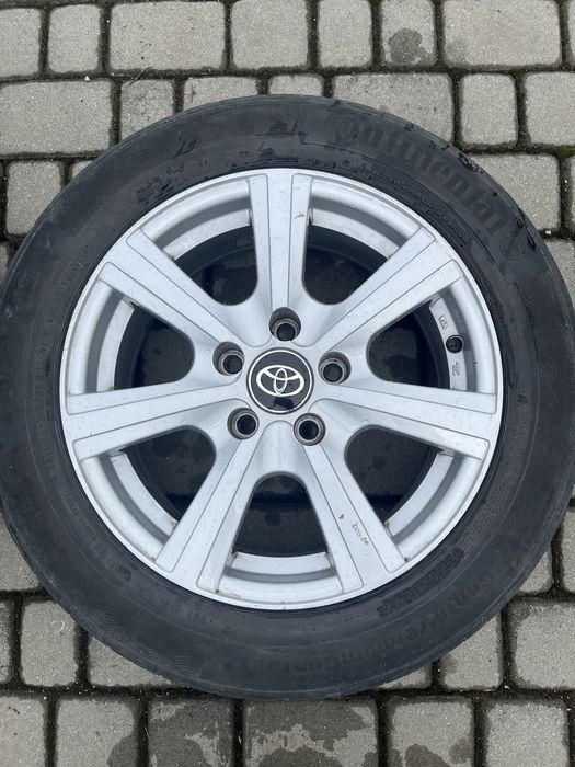 Alufelgi 5x114,3 16 cali Toyota Auris Avensis Corolla opony 205/55/16