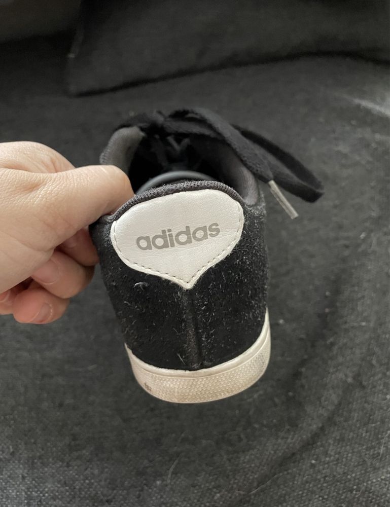 Buty Adidas zamszowe welurowe czarne