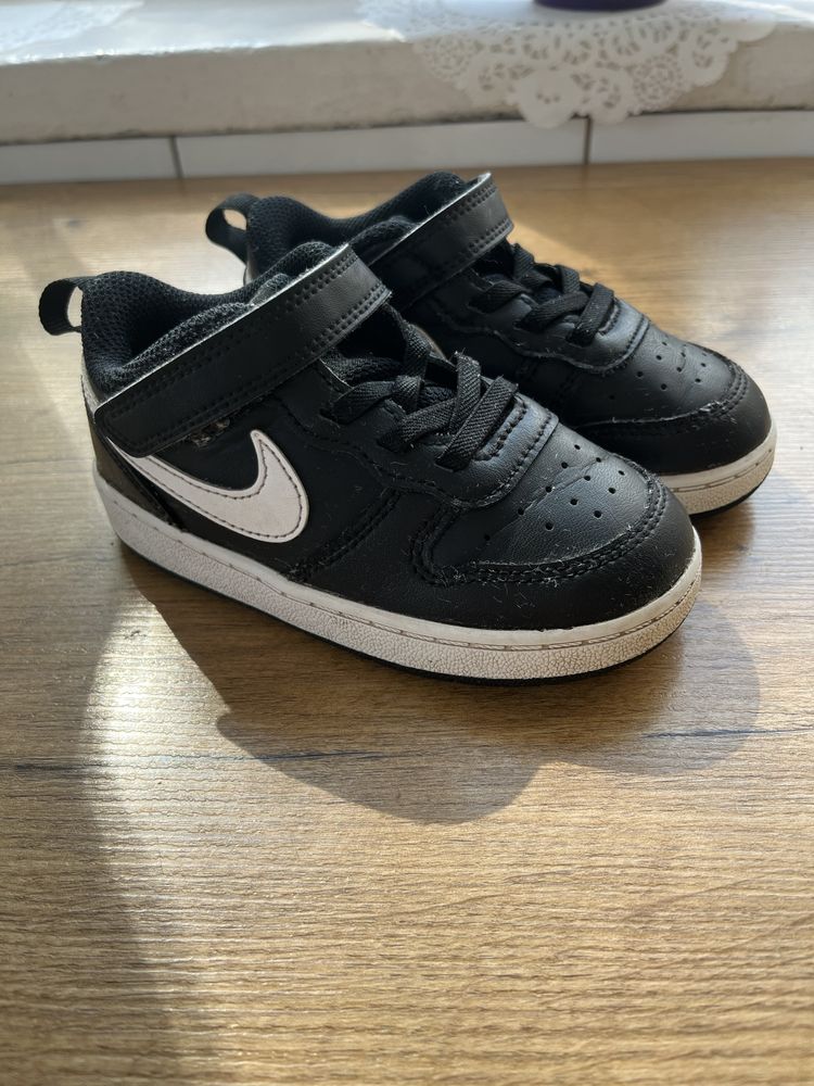 Buty chłopięce NIKE 25r.!