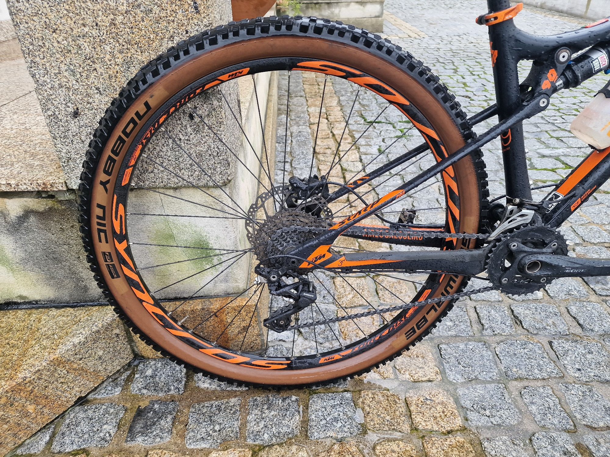 Ktm scarp suspensão total