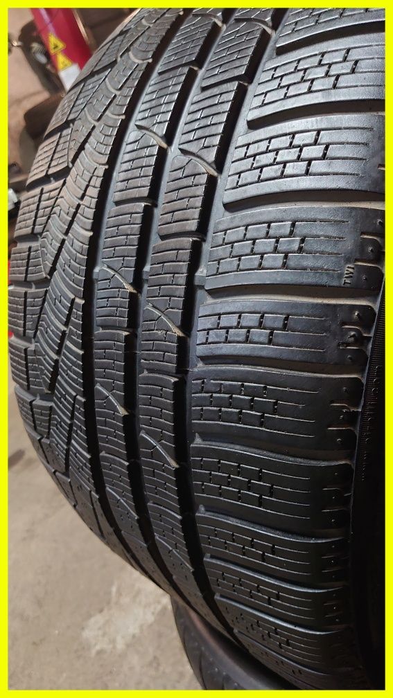 Пара зимних шин Pirelli Sottozero winter 240 serie 2 295/30 r19