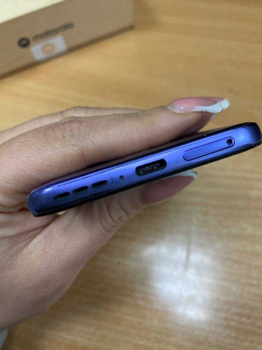 Смартфон Motorola Edge 30 NEO 8/128Gb