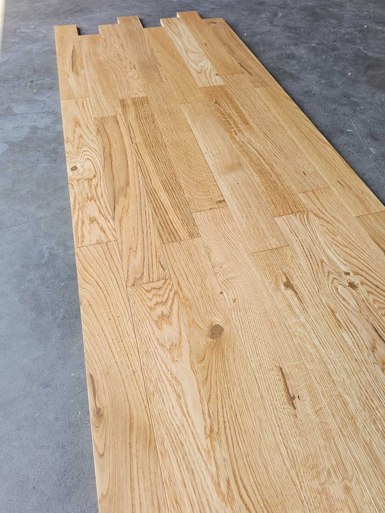 Parkiet dębowy fazowany lakierowany 11x70x490 (20 m2)