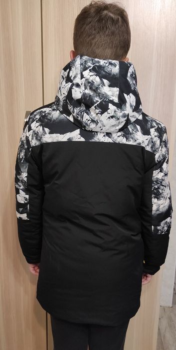 Куртка зимова на хлопця