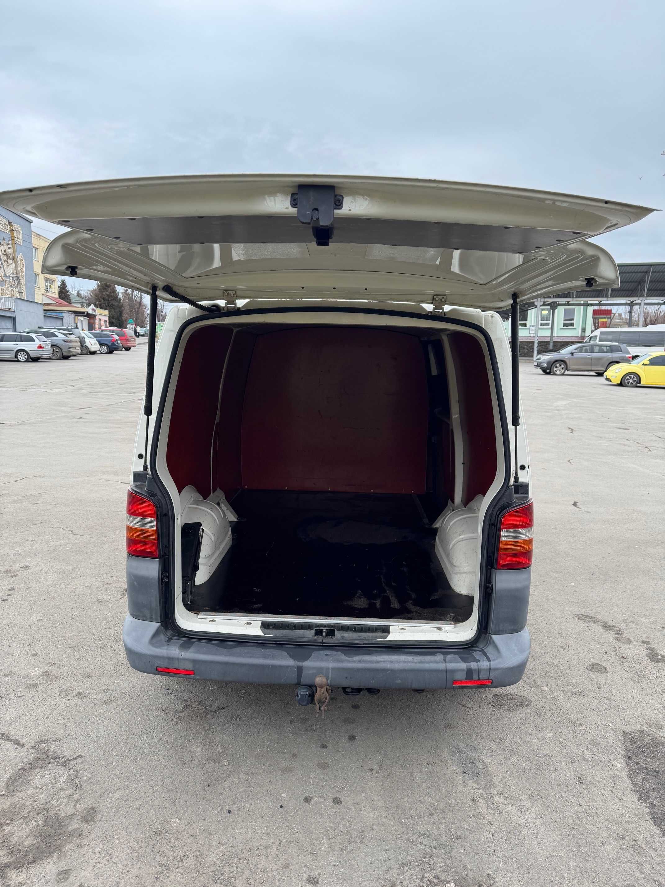 Вантажні перевезення volkswagen transporter t5 long