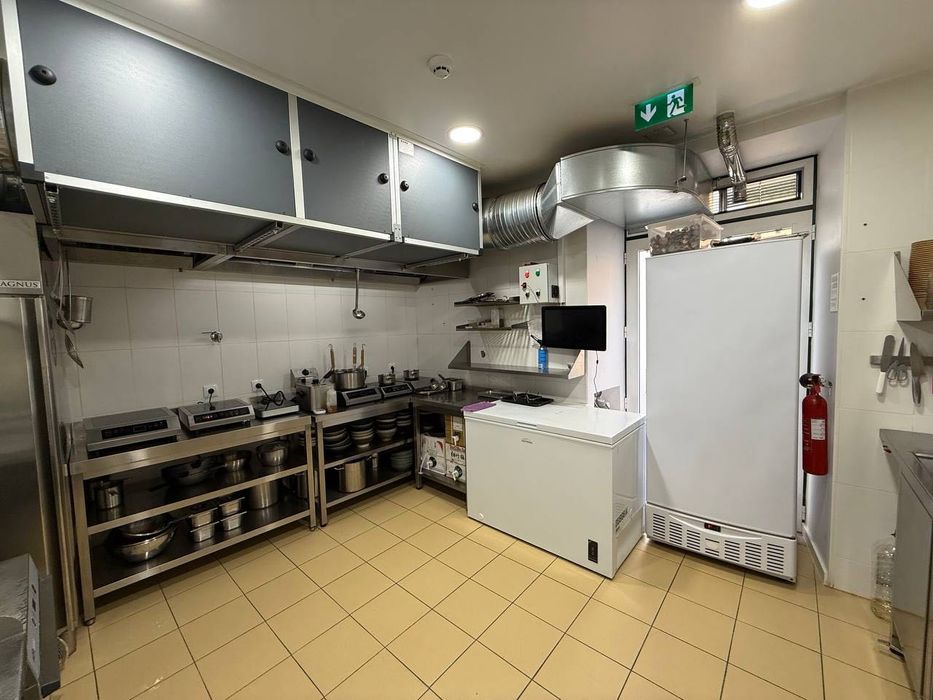 Restaurante para trespasse na rua Barão Viamonte (Rua Direita) Leiria