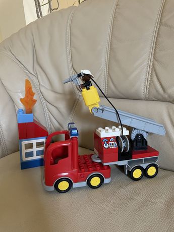 Wóz strażacki Lego duplo straż pożarna 10592 klocki