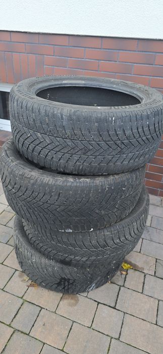 Bridgestone Blizzak 245/50 R19 – 4 sztuki, zimowe, rok 2022