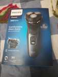 Електробритва Philips 3000