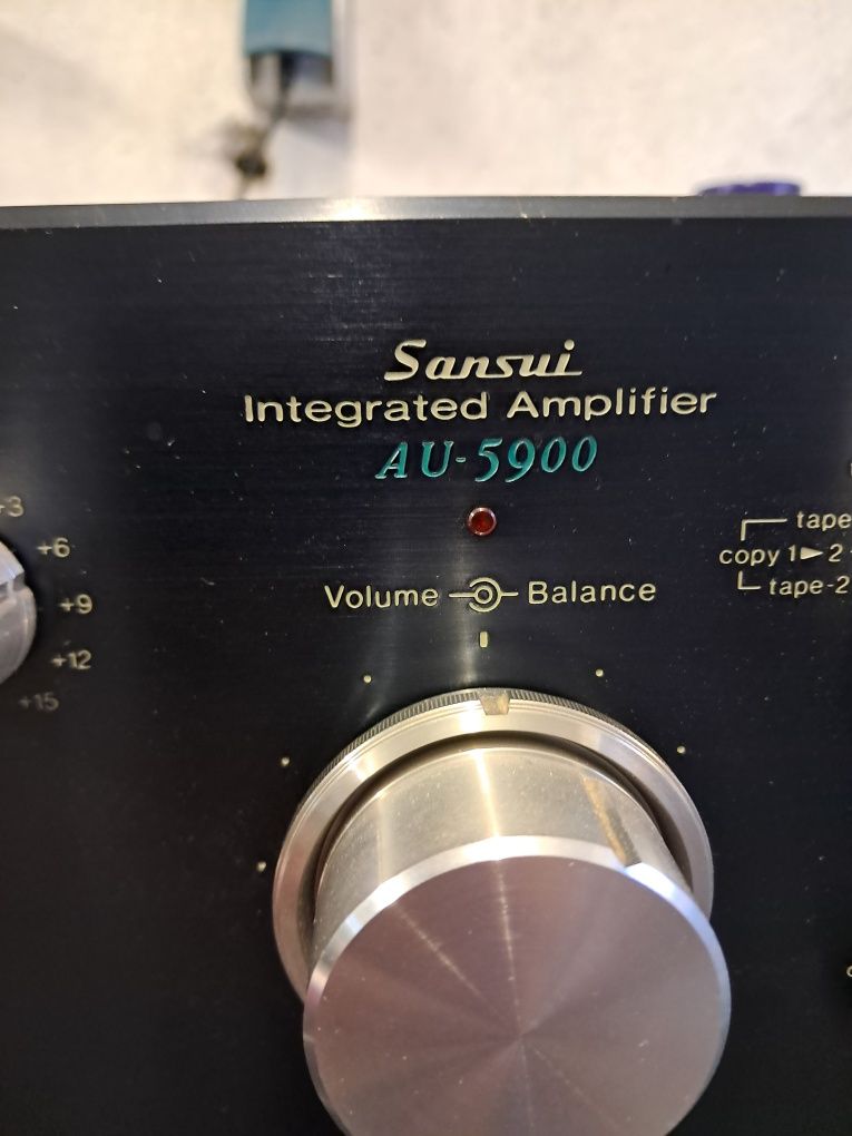 Wzmacniacz Sansui AU 5900