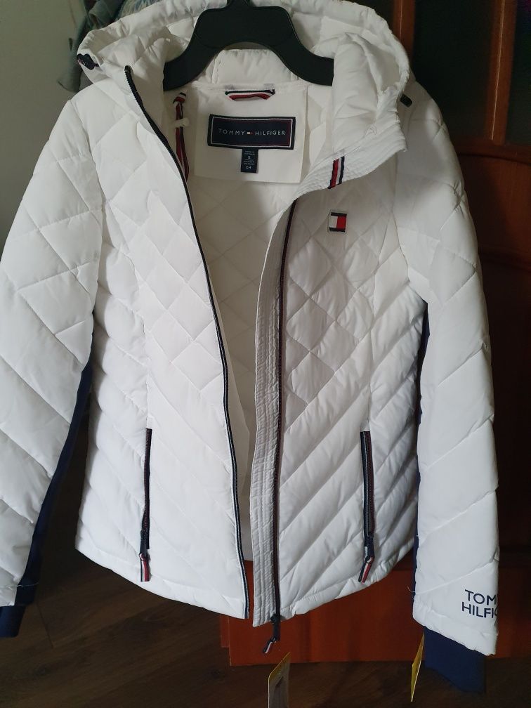 Куртка Tommy Hilfiger  S