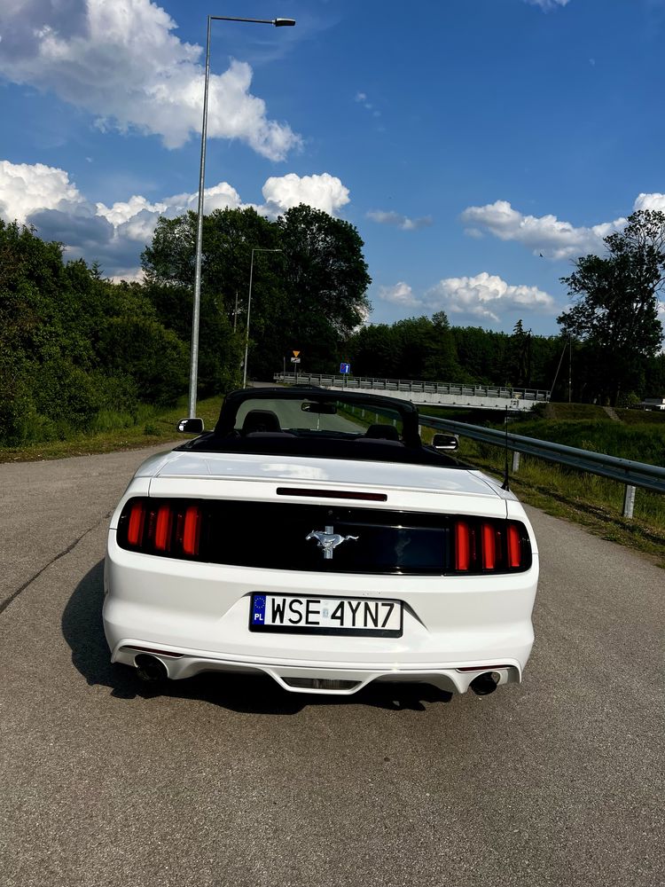Ford mustang cabrio