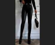 Spodnie rurki skinny czarne skórzane woskowane push up Stradivarius 36