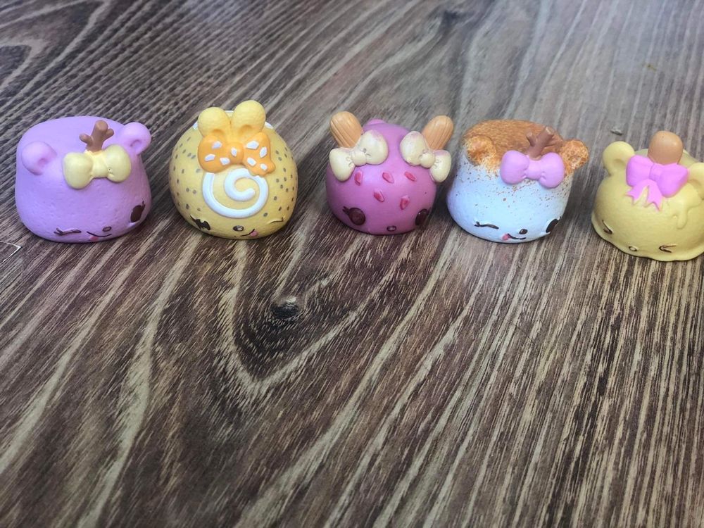 Zabawki num noms :)