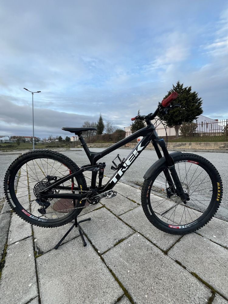 Trek slash 9.7 (Tam L)