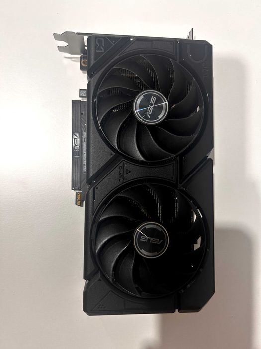 Відеокарта Asus Radeon RX 7600 Dual EVO OC