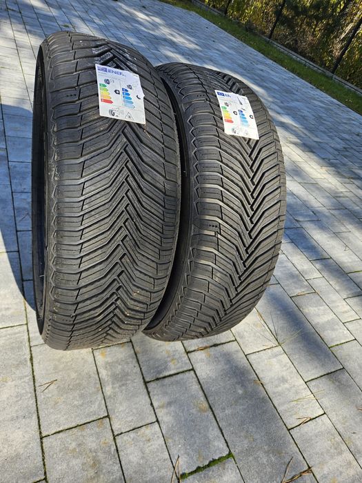 dwie nowe opony wielosezonowe michelin crossclimate 2 235/55/R19