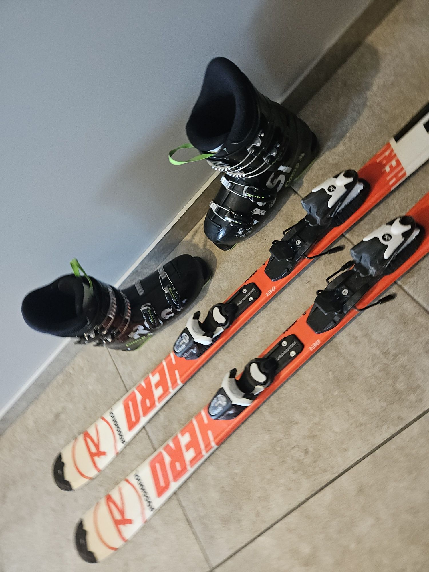 Zestaw Rossignol Hero 130 cm i buty Rossignol CampJ4