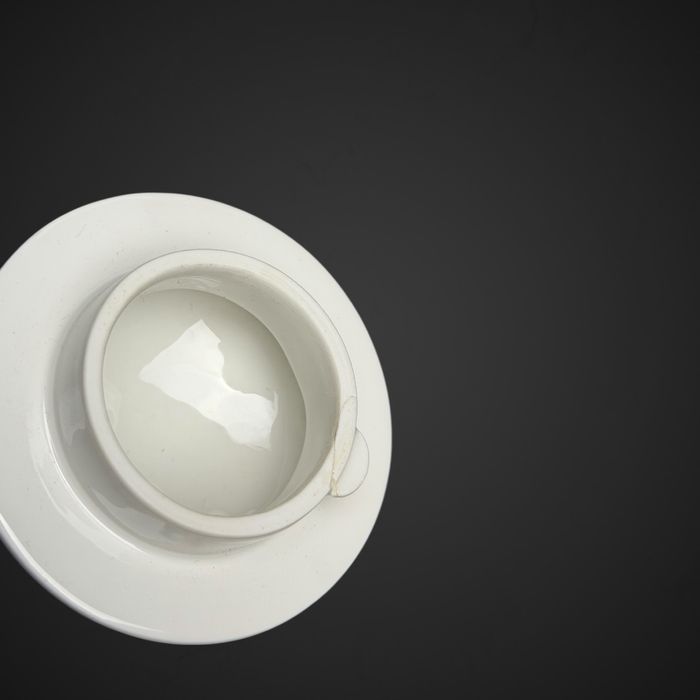 Biały porcelanowy dzbanek KPM Neuosier B5/100602