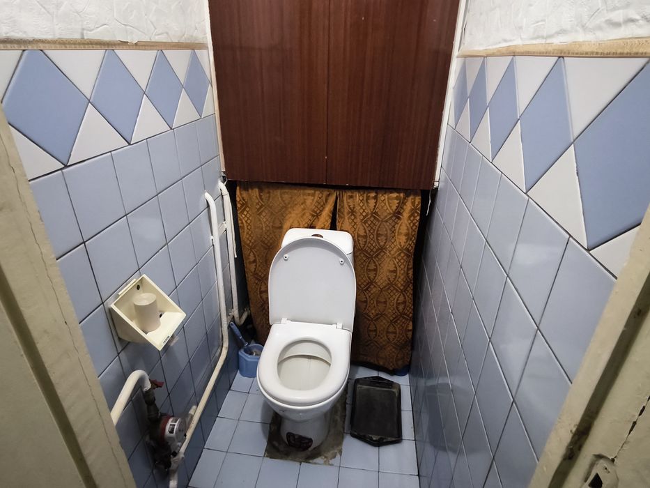 Продам 3 Грушевського