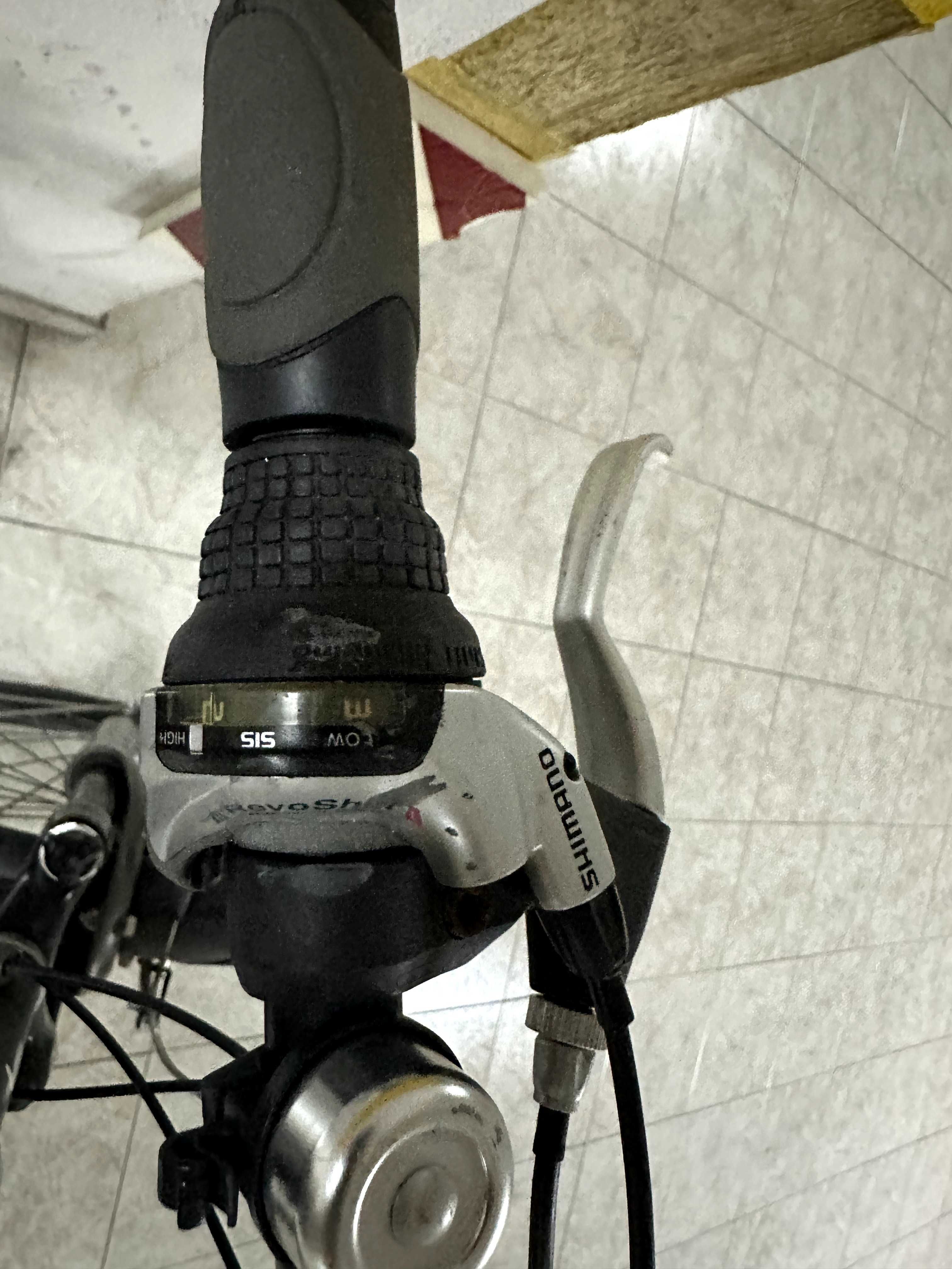 Bicicleta suspensão total 18 velocidades