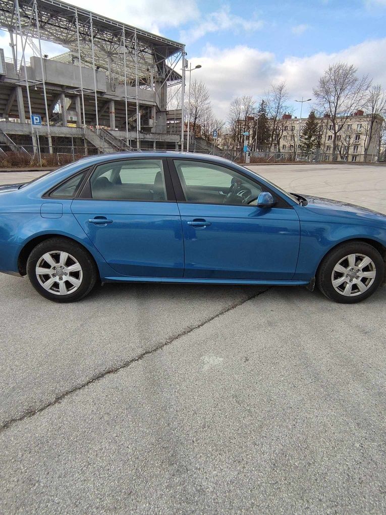 Audi A4 B8 sedan