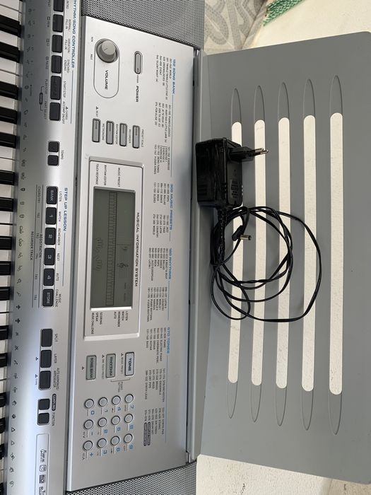 Teclado Casio+suporte de teclado