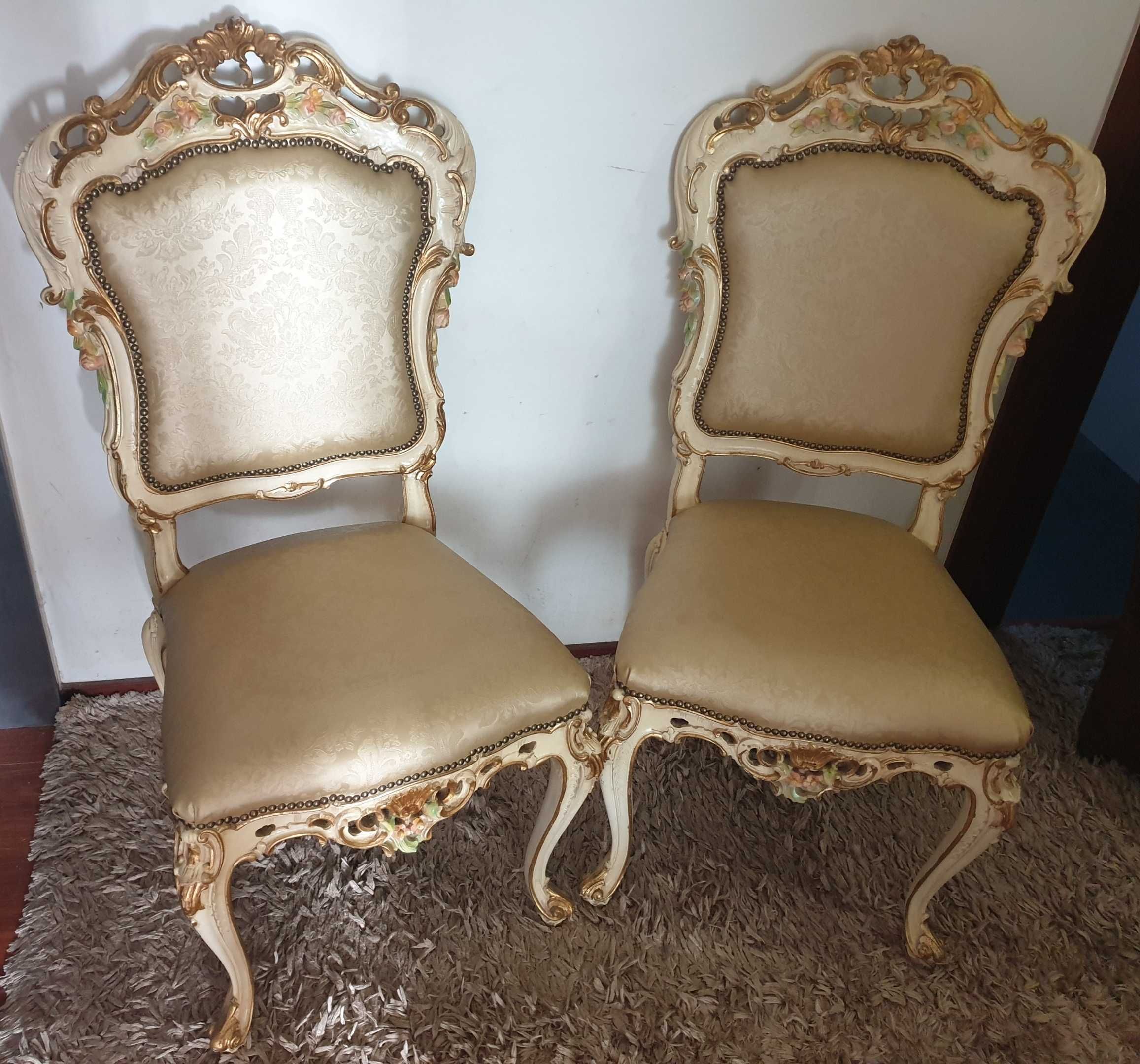 Par de Cadeiras ou Cadeirões Renascença Italiana Antiga Talha Dourada