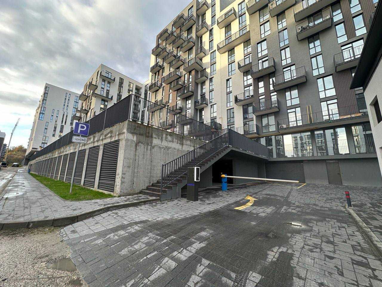 Оренда фасадного приміщення 325м2, вул. Малоголосківська. БЕЗ КОМІСІЇ