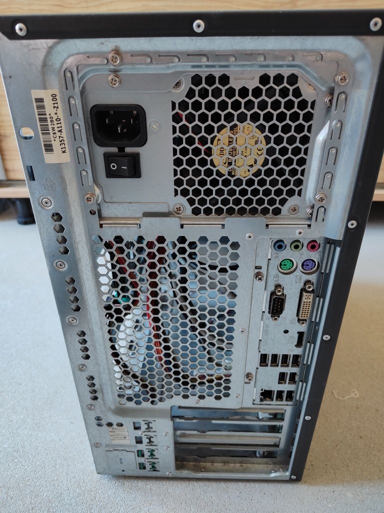 Fujitsu Celsius W280